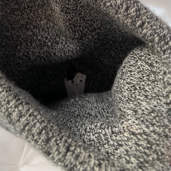 Carhartt Beanie - Picture 3 of 3